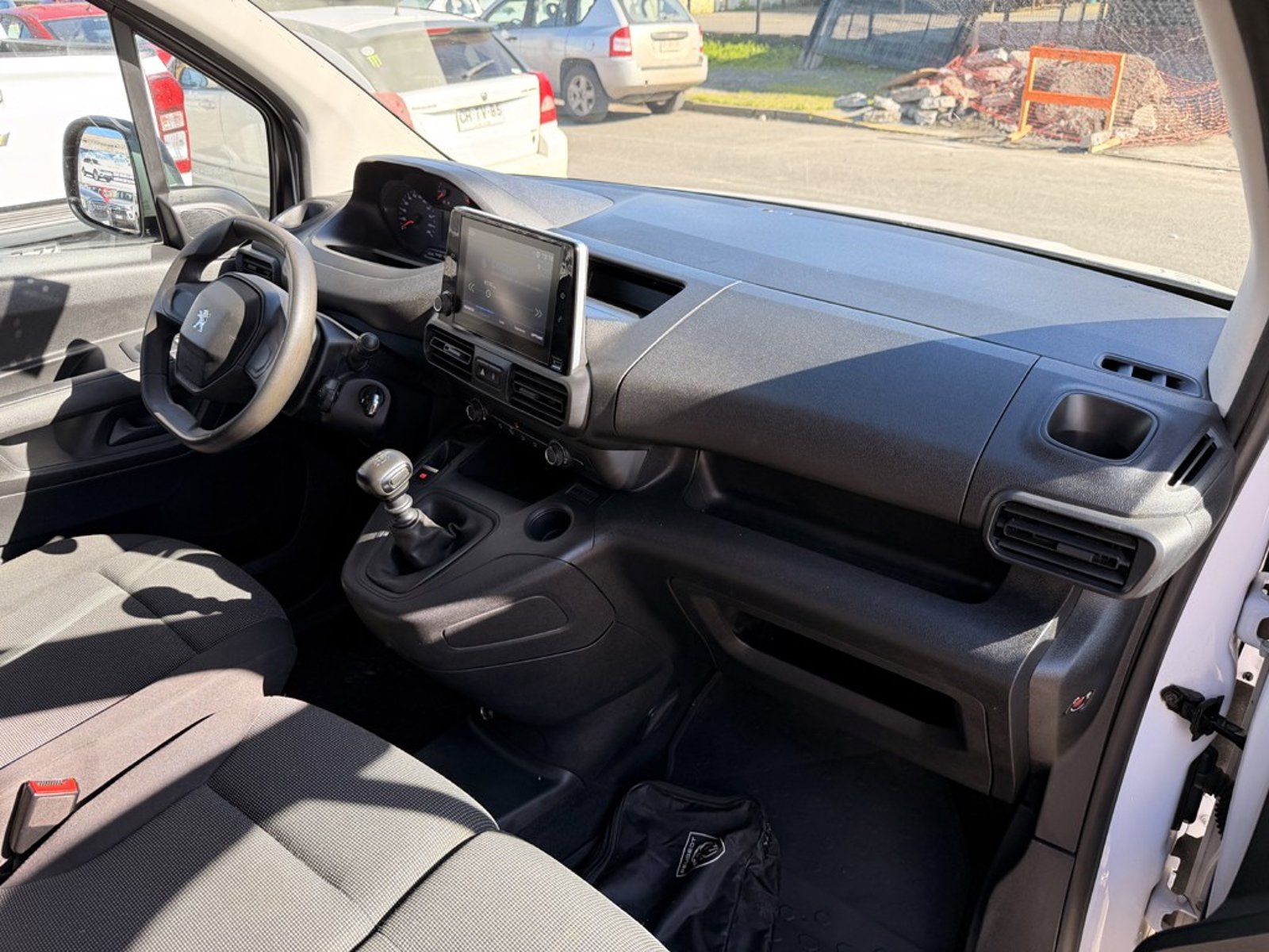 Peugeot PARTNER L1 BLUE HDI 2024 - Imagen 20 de 20