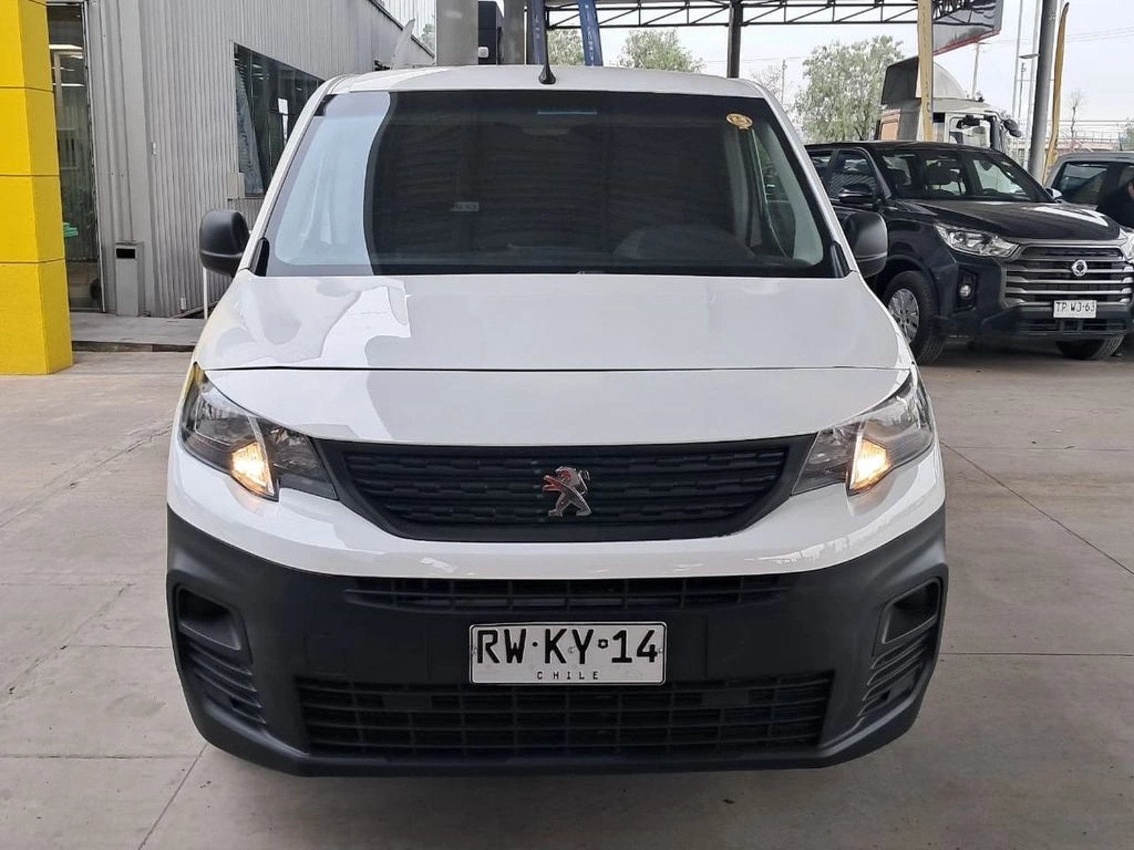 Peugeot PARTNER L1 1.6 HDI 4X2 MT 2022 - Foto 3 de 20