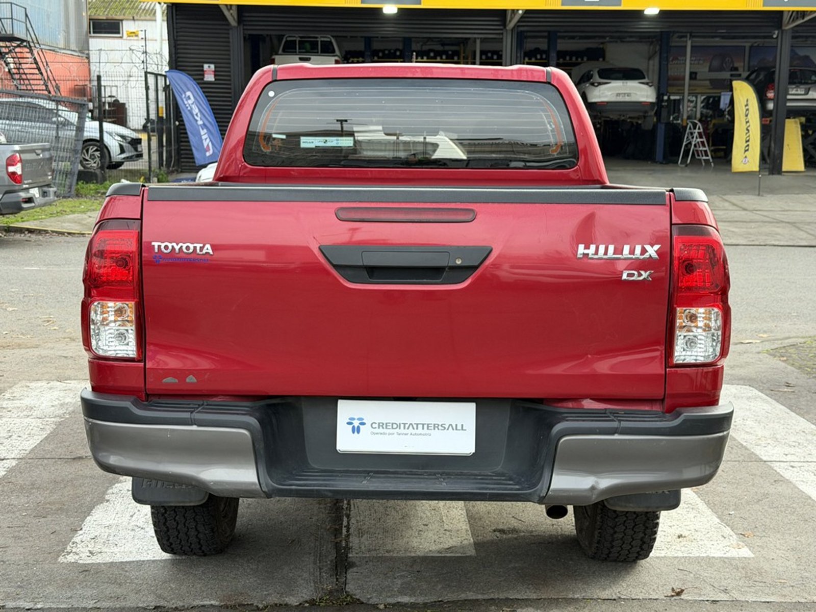 TOYOTA HILUX 2.4 DX 4X4 MT 2022 - Imagen 7 de 20