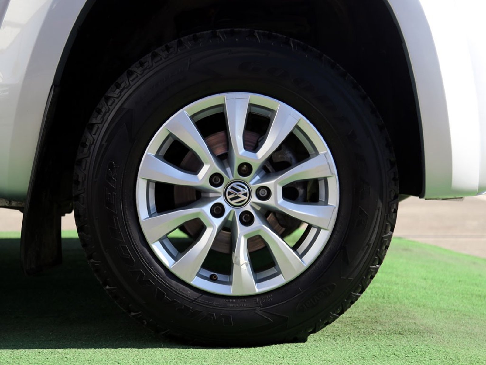 VOLKSWAGEN AMAROK COMFORTLINE AT 2.0 4X4 2021 - Imagen 9 de 20