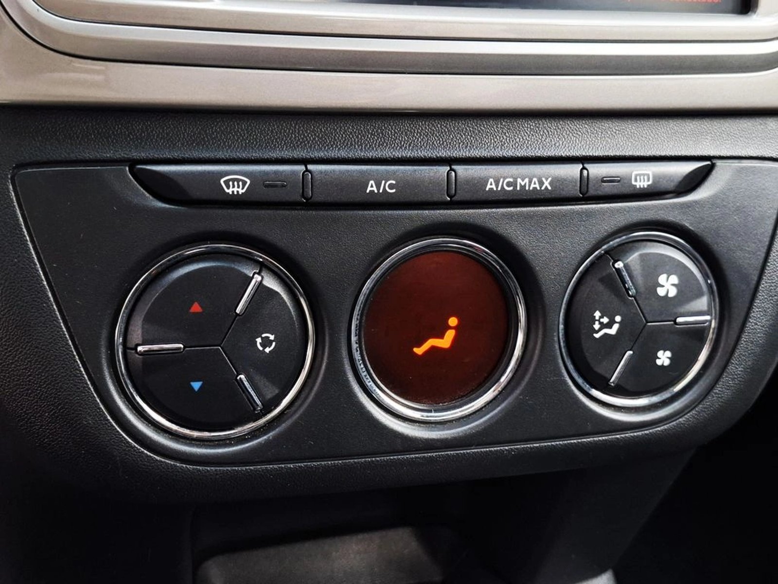 CITROEN C-ELYSEE 1.6 DIESEL 2025 - Imagen 19 de 20