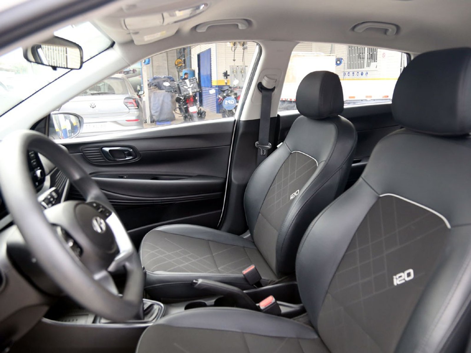 HYUNDAI I20 1.4 BI3 FUNK EDITION MT 2025 - Imagen 17 de 20