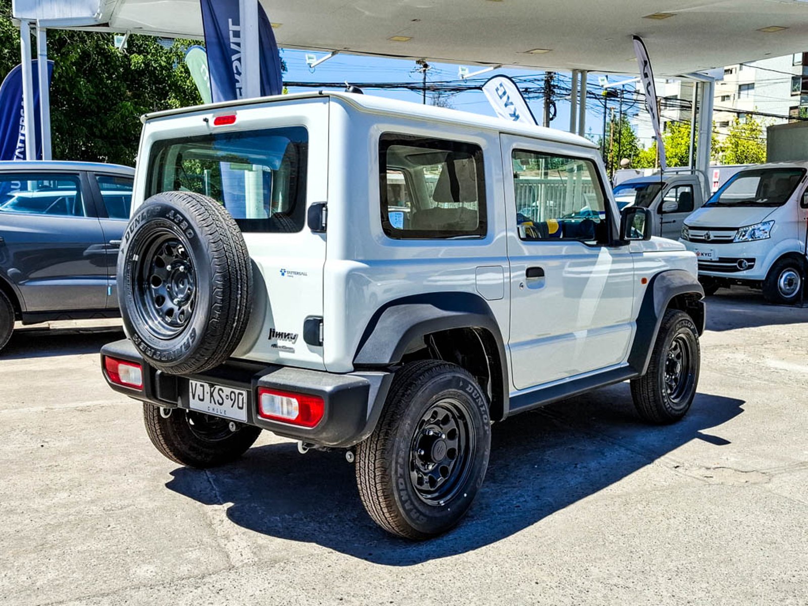 SUZUKI JIMNY 1.5 GL VALOR + IVA 2025 - Imagen 4 de 17