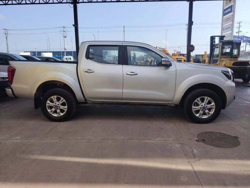 Nissan NAVARA NAVARA D CAB 2.3 MT 4X2 2023 - Imagen 4 de 17
