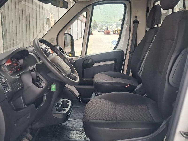 Peugeot BOXER L3 2.2 PICKUP CABINA SIMPLE 2025 - Imagen 12 de 18