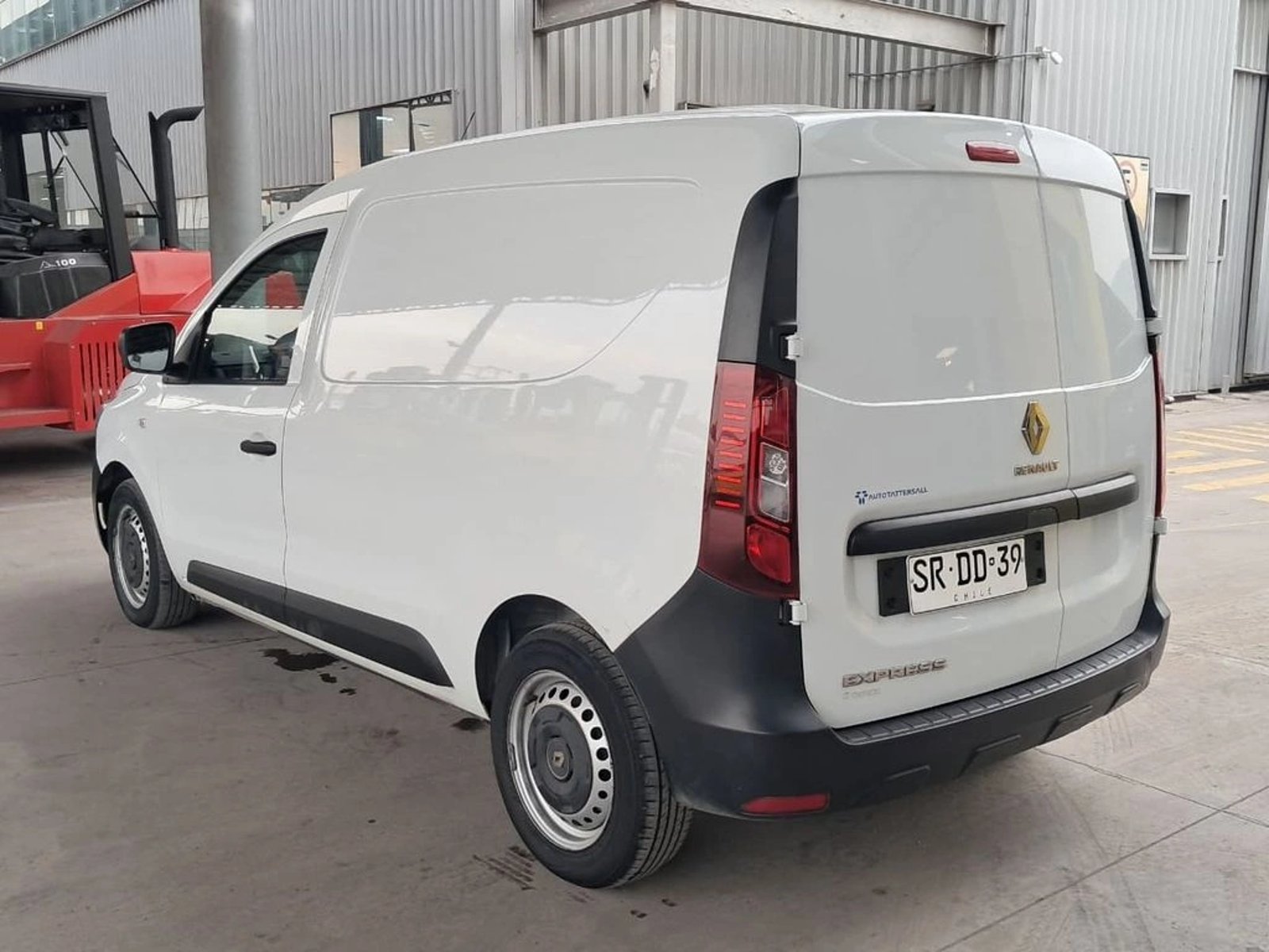 Renault EXPRESS ZEN 1.5 MT 4X2 DIESEL 2023 - Imagen 9 de 20