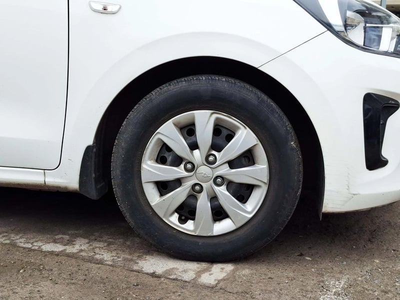 Kia SOLUTO 1.4 2022 - Imagen 6 de 20