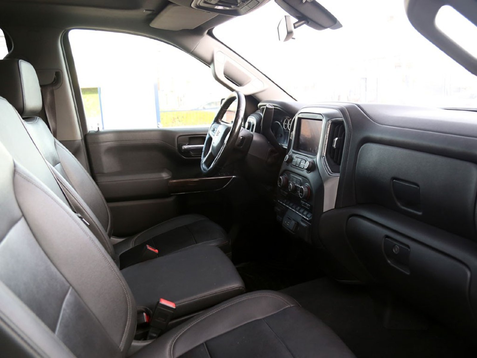 Chevrolet SILVERADO CC LTZ AT 4X4 DIESEL 2022 - Imagen 17 de 20