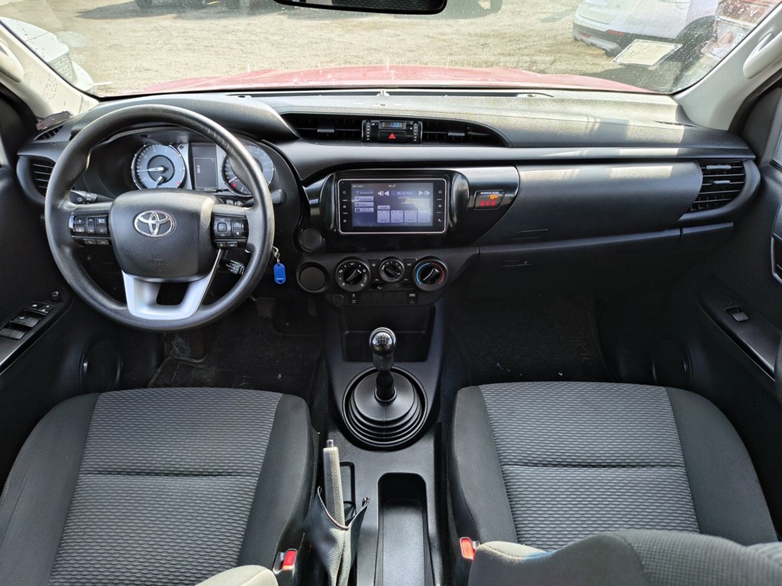 TOYOTA HILUX HILUX TSS 2.4 Diesel 4X2 T/M 2021 - Imagen 16 de 20