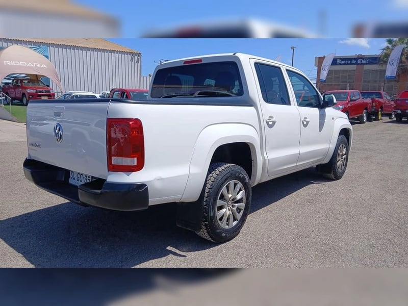 Volkswagen AMAROK 2.0 Diesel 4x2 T/M 2023 - Imagen 5 de 20