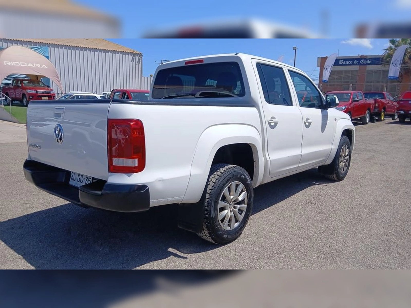 Volkswagen AMAROK 2.0 Diesel 4x2 T/M 2023 - Foto 5 de 20