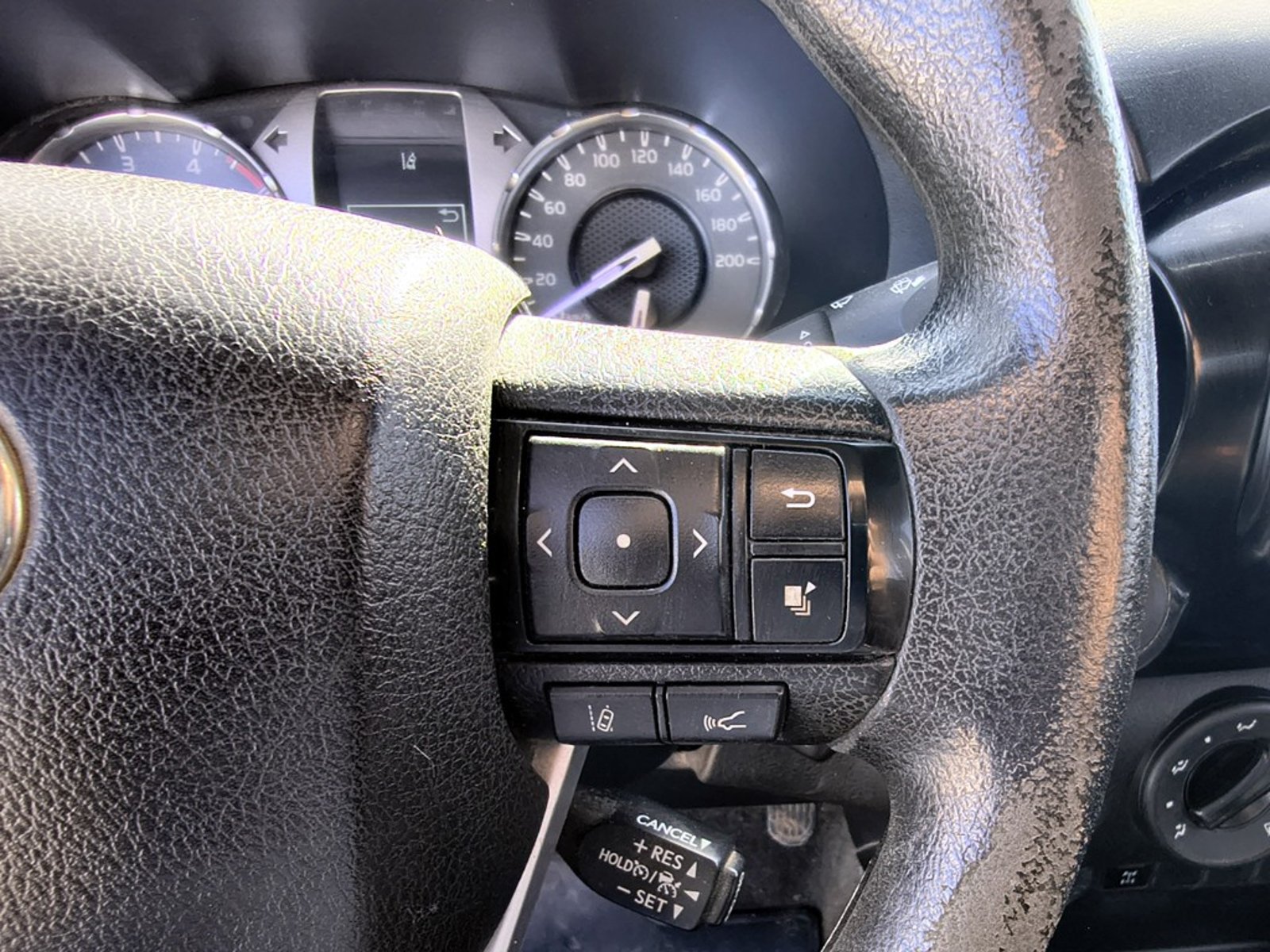 Toyota HILUX TSS 2.4 Diesel 4X2 T/M 2022 - Imagen 11 de 13