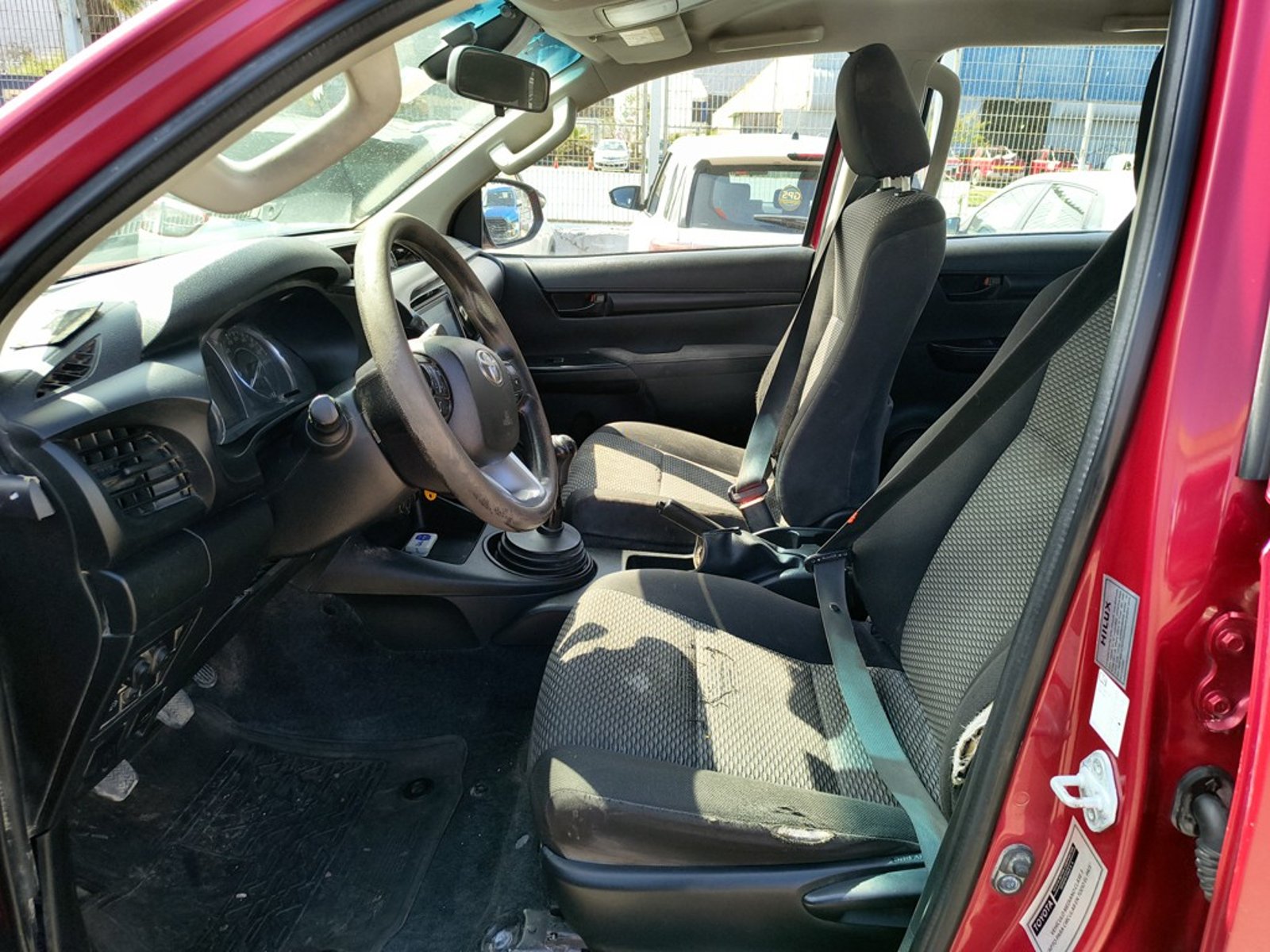 Toyota HILUX TSS 2.4 Diesel 4X2 T/M 2023 - Imagen 10 de 20