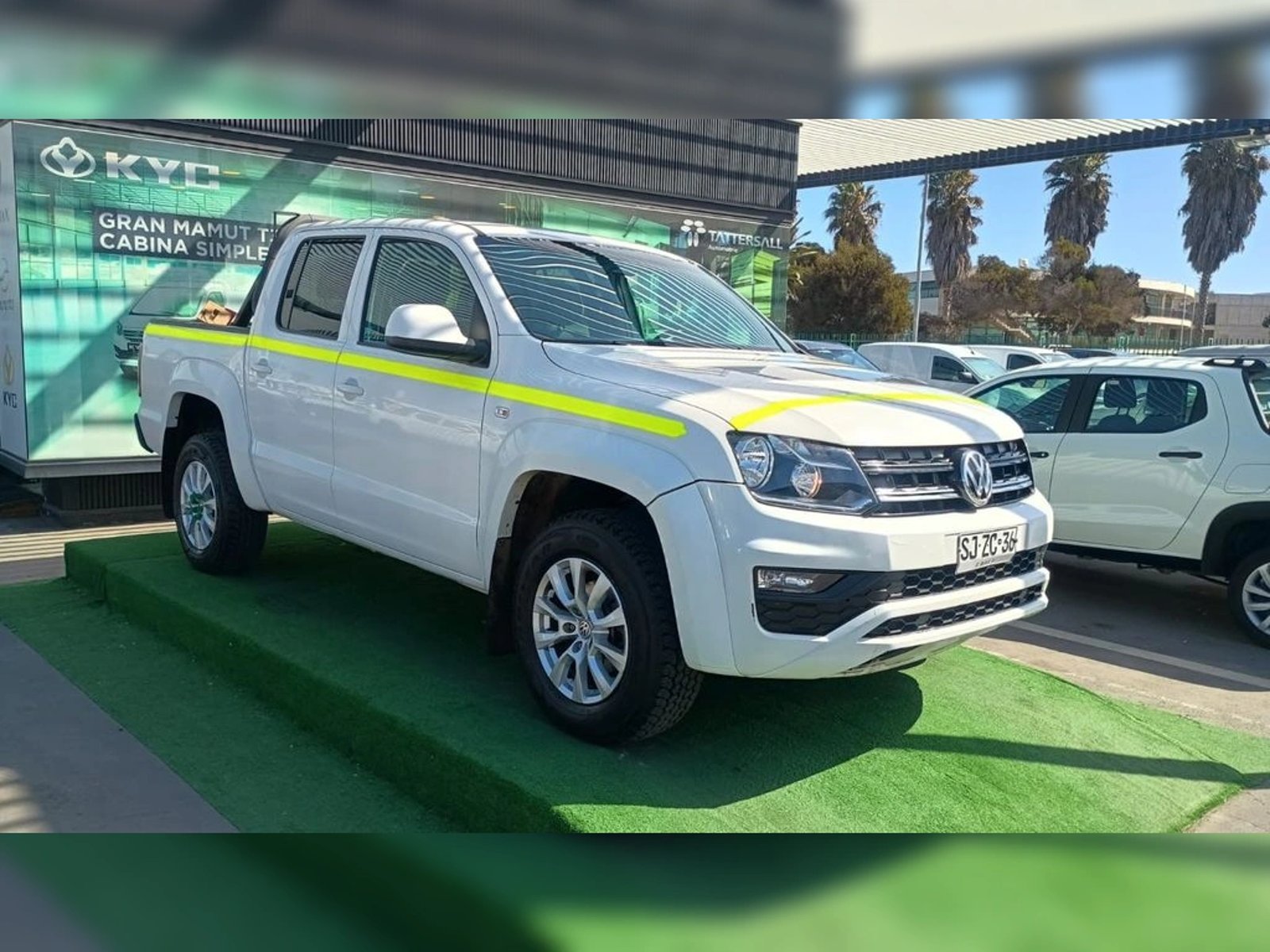 Volkswagen AMAROK 2.0 TRENDLINE DIESEL 4MOTION 4X4 DOB. CAB. MT 4P 2023 - Foto 3 de 14