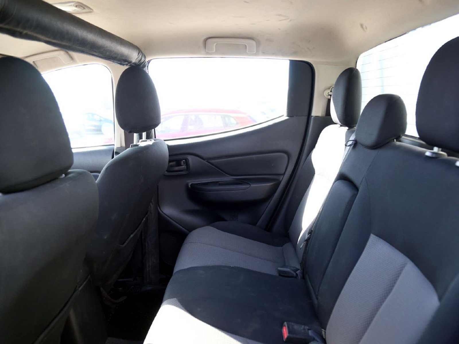 Mitsubishi L200 L200 KATANA 4X4 DIESEL 2023 - Imagen 19 de 20