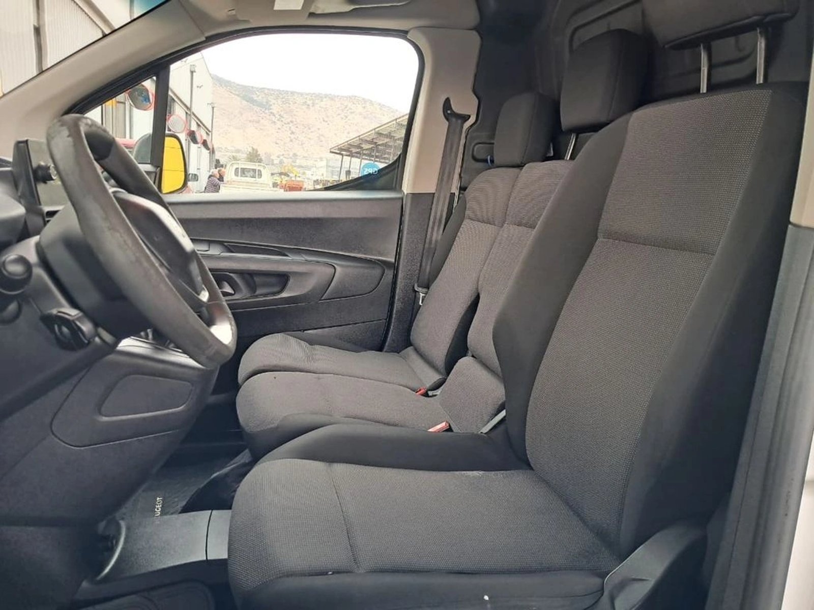PEUGEOT PARTNER 1.6 L1 HD1 MT 2021 - Imagen 14 de 19