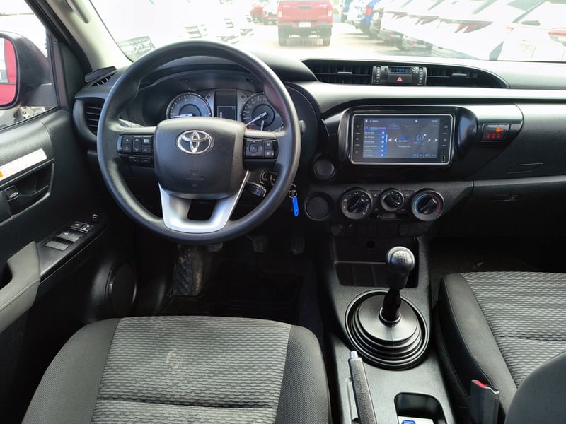 Toyota HILUX 2.4 Diesel 4x2 T/M 2023 - Imagen 11 de 20