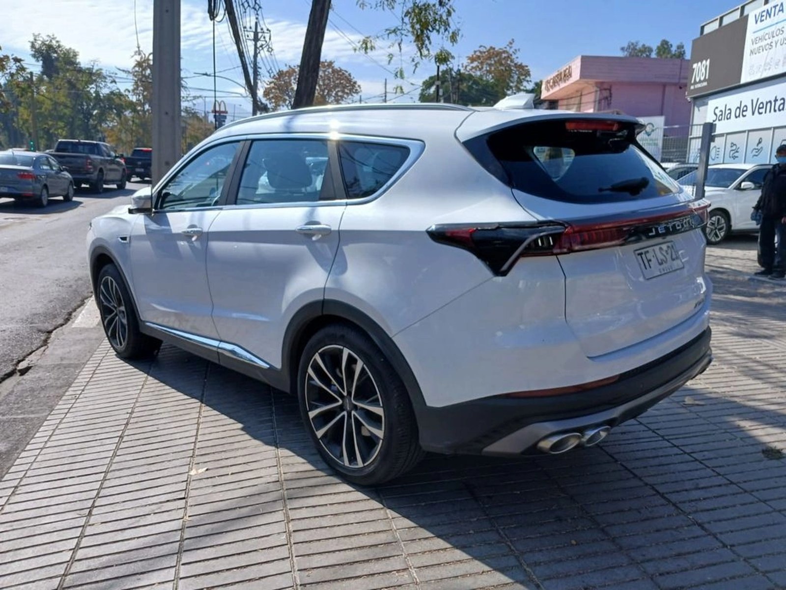 JETOUR X70 PLUS X70 PLUS 1.6 T 2024 - Imagen 9 de 19