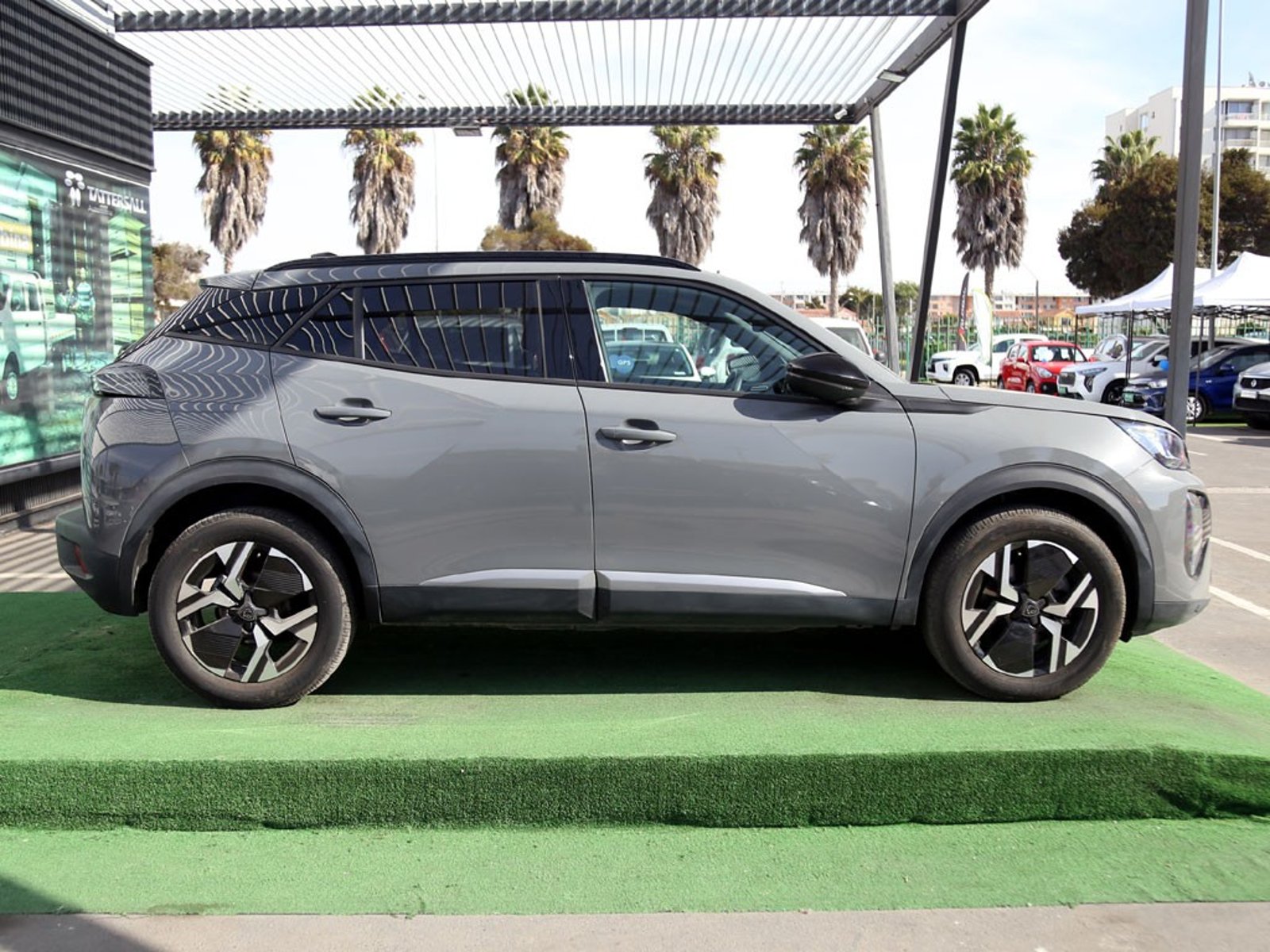 PEUGEOT 2008 1.5 ALLURE PACK BLUEHDI 130 AT DIESEL 2025 - Imagen 4 de 20