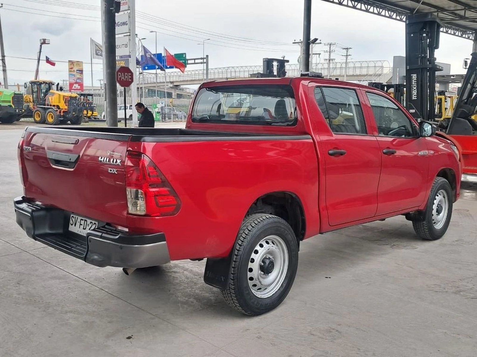 Toyota HILUX 2.4 DX 4X2 MT 2023 - Imagen 6 de 19