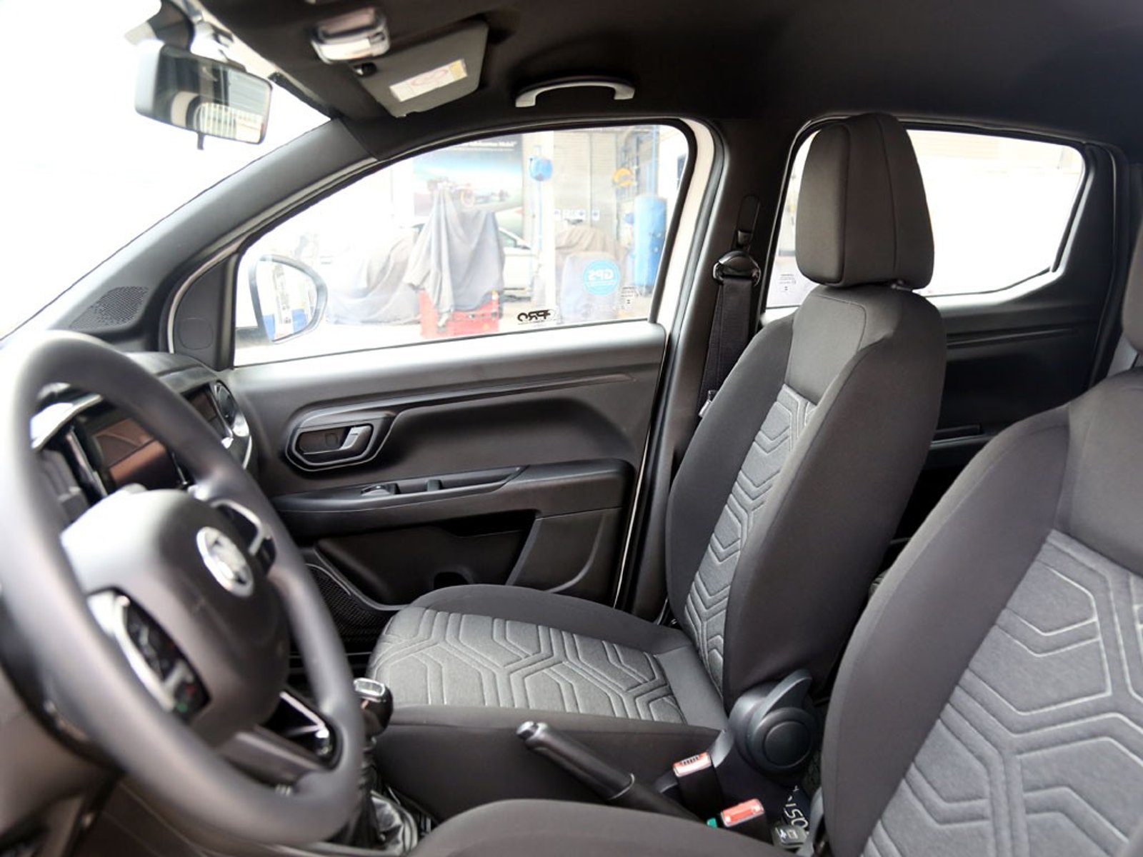 RAM 700 1.3 BIGHORNE SLT CD MT 2024 - Imagen 17 de 20