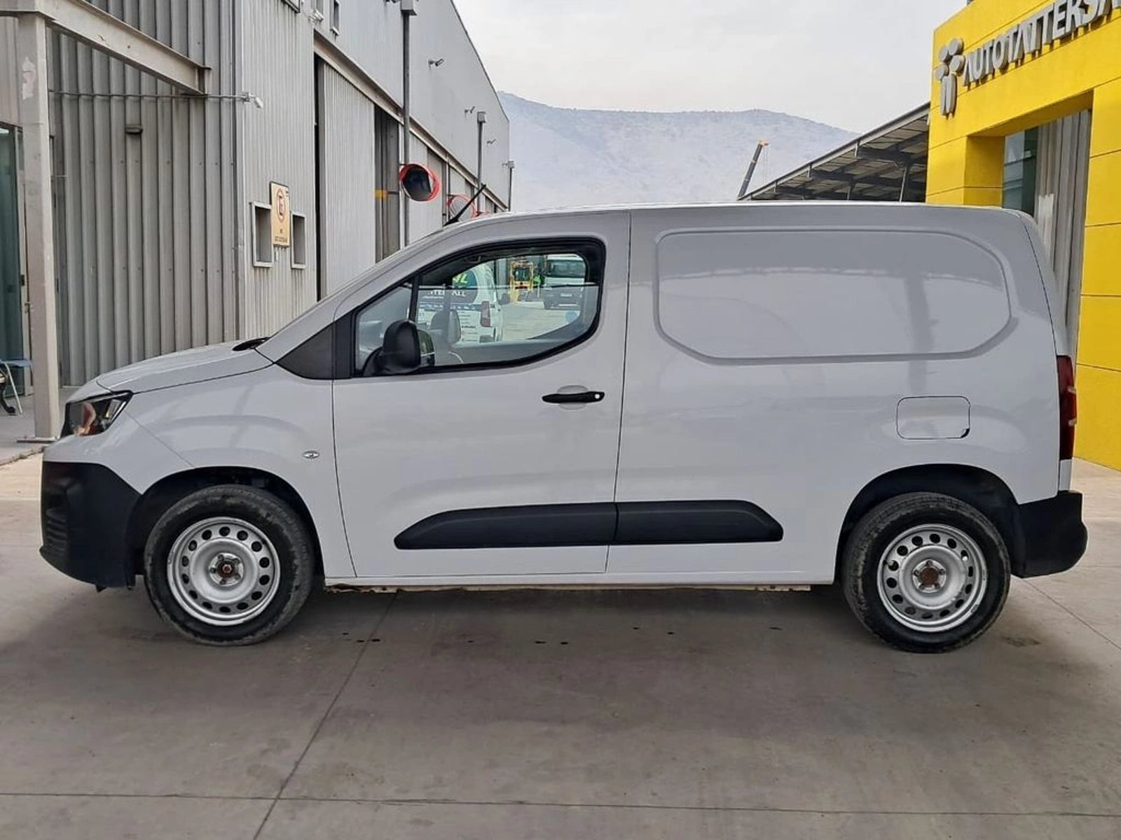 Peugeot PARTNER L1 1.5 HDI MT 4X2 2024 - Imagen 10 de 20