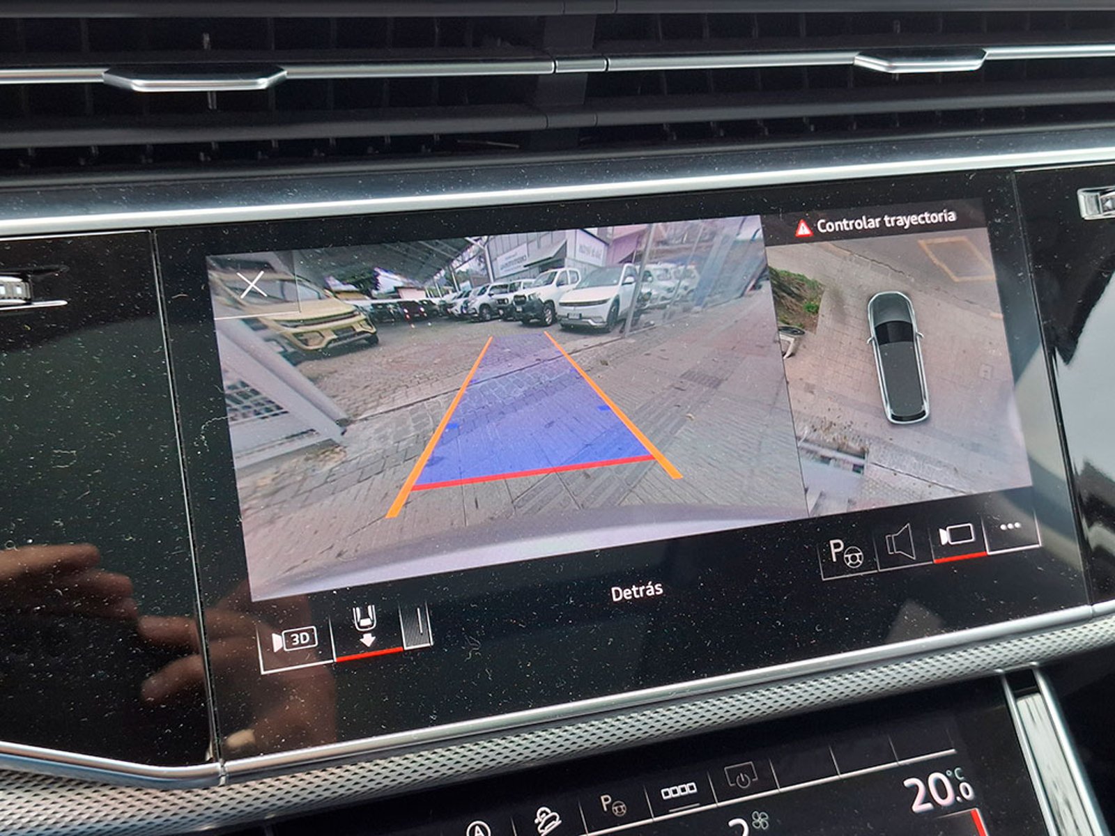 Audi Q7 55 TFSI Quattro 3.0 S line 2023 - Imagen 8 de 20