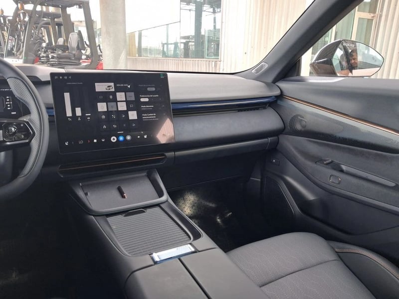 Lynk & Co 08 HALO 08 PHEV 1.5 AUT 4X2 2027 - Imagen 19 de 20