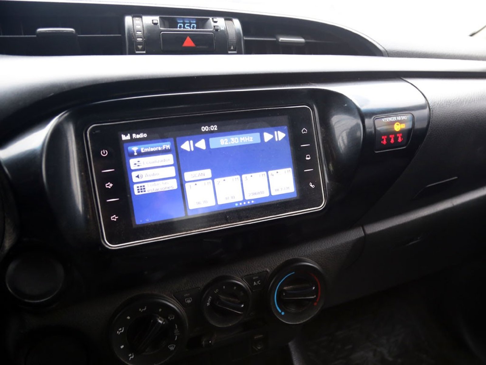 Toyota HILUX 2.4 DX MT DIESEL 2021 - Imagen 18 de 20