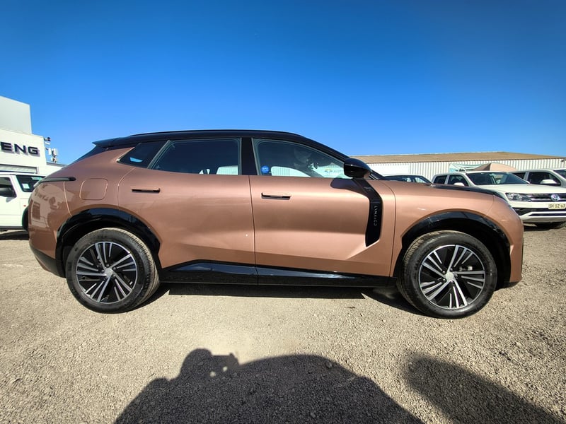 Lynk & Co 08 1.5 Hibrido 4x2 T/A HALO 2027 - Imagen 4 de 20