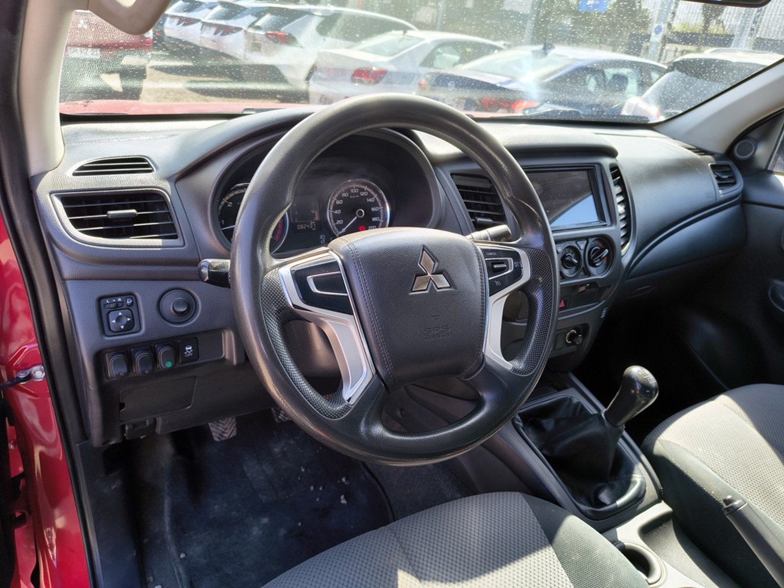 Mitsubishi L200 KATANA 2.4 Diesel 4x4 T/M 2022 - Imagen 11 de 20