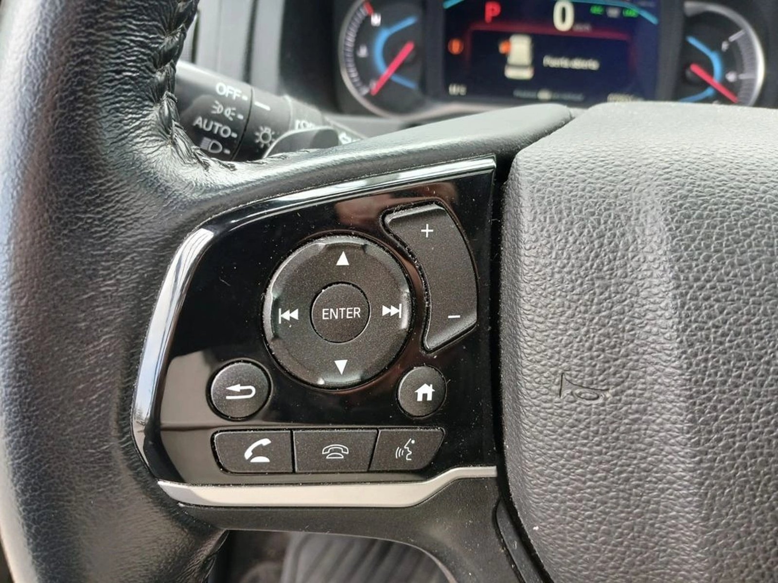 Honda PILOT PILOT Tourning 3.5 AWD 7 Pasajeros 2023 - Imagen 11 de 18