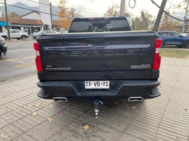 Chevrolet SILVERADO High Country 4X4 3.0 DIESEL AUT 2024 - Imagen 7 de 20