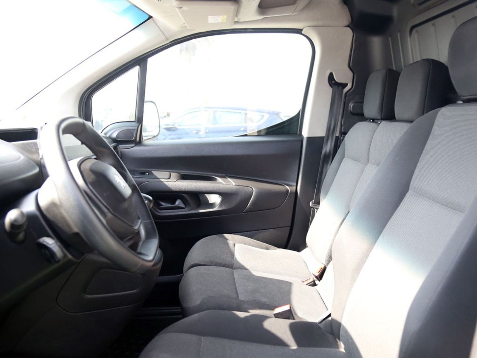 PEUGEOT PARTNER 1.5 L1 BLUEHDI 100 MT DIESEL 2023 - Imagen 11 de 17