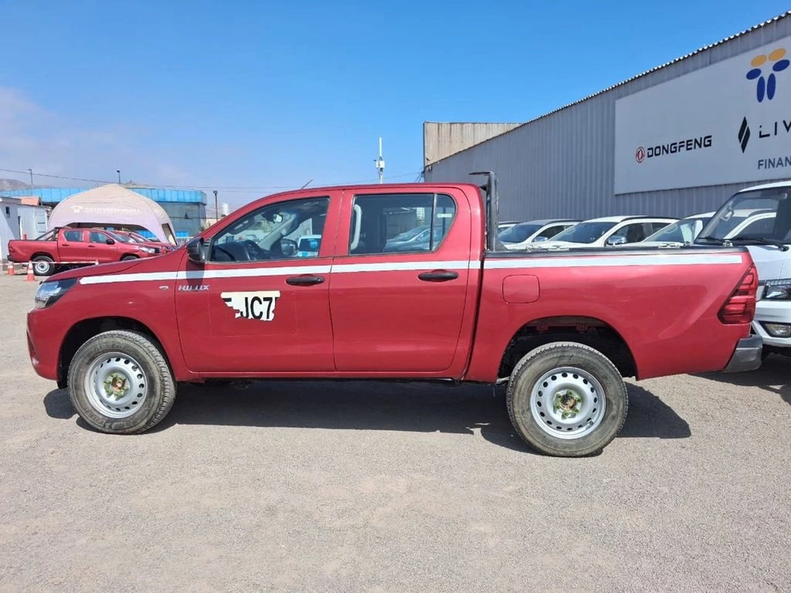 TOYOTA HILUX TSS 2.4 Diesel 4X2 T/M 2021 - Imagen 8 de 17