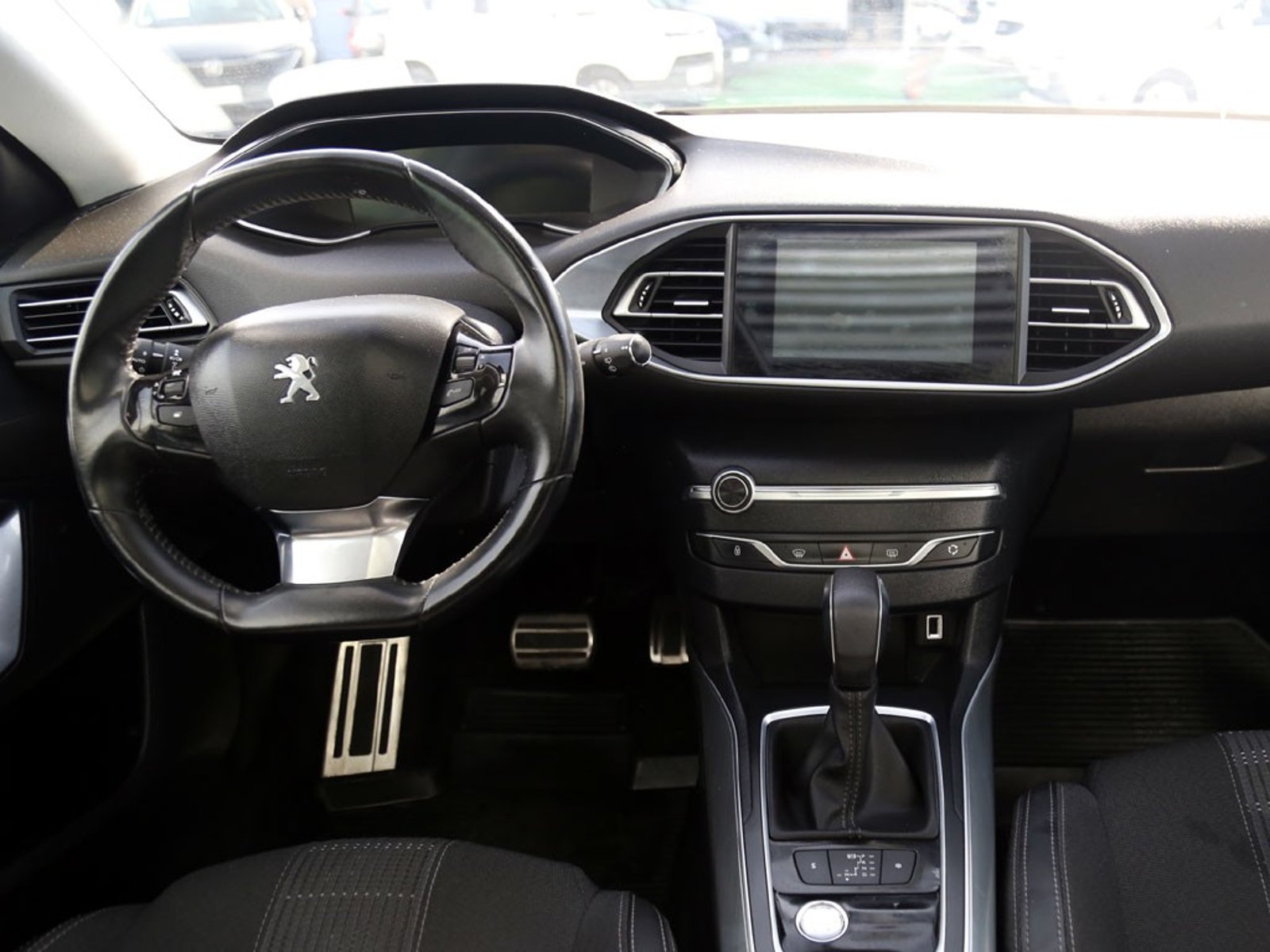 PEUGEOT 308 1.6 ALLURE PACK THP 4X2 165 EAT6 5P 2021 - Imagen 14 de 20