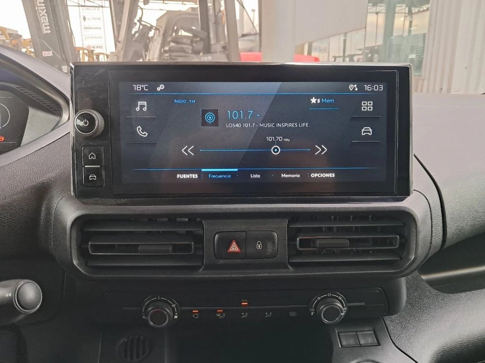 Peugeot PARTNER L1 1.5 HDI 4X2 MT 2025 - Imagen 18 de 20