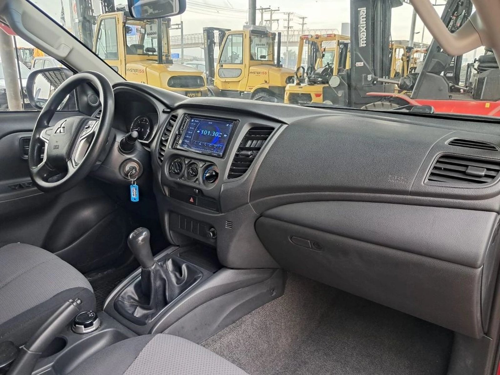 Mitsubishi L200 KATANA CRT 4X4 MT DIESEL 2022 - Imagen 19 de 20