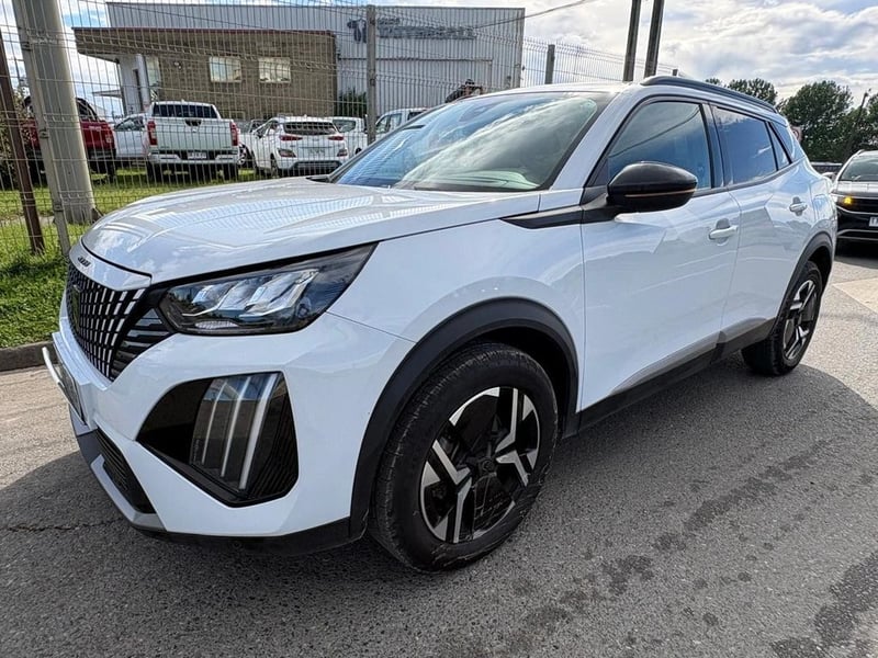 Peugeot 2008 BLUE HDI 2025 - Imagen 13 de 13