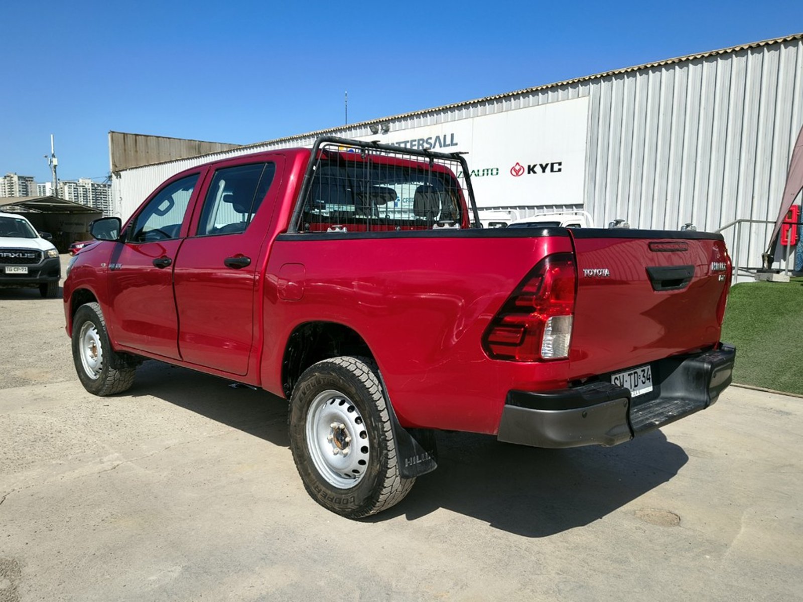 TOYOTA HILUX 2.4 DX 4X2 DIESEL MT 2023 - Imagen 5 de 18
