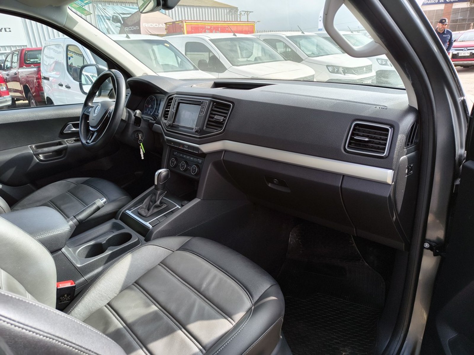 VOLKSWAGEN AMAROK 2.0 Highline AT 4X4 2023 - Imagen 20 de 20