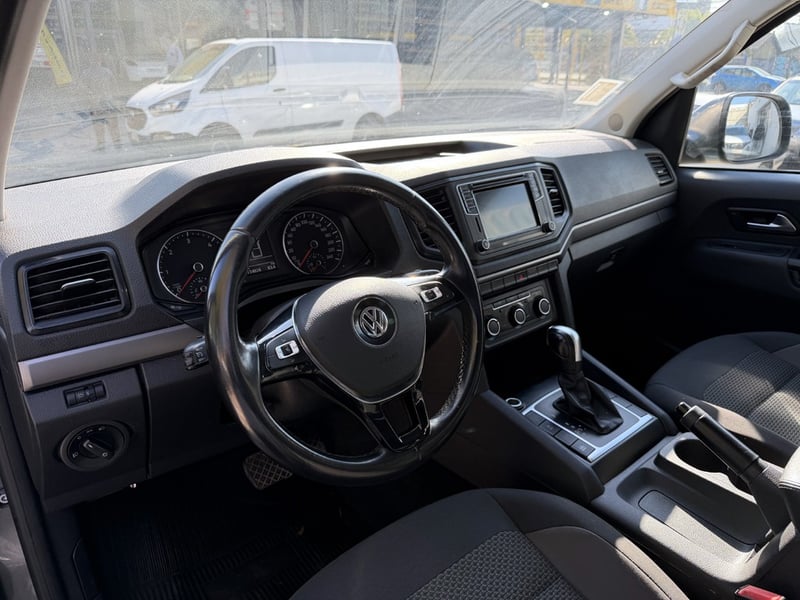 Volkswagen AMAROK 2.0 COMFORTLINE 4X4 AT 2023 - Imagen 12 de 20