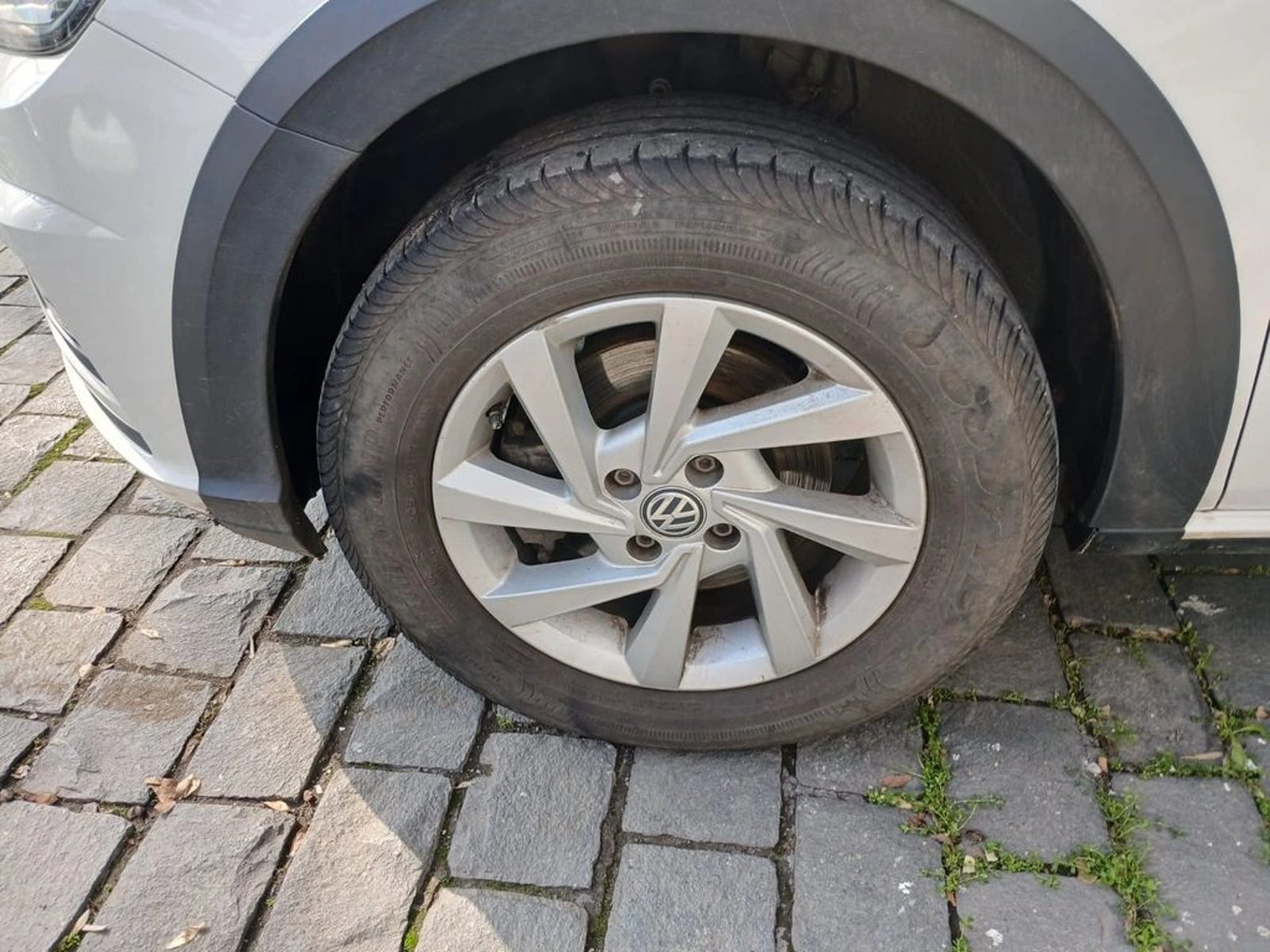 Volkswagen SAVEIRO Saveiro 1.6 MT Cab Ext Confortline 2023 - Imagen 17 de 17