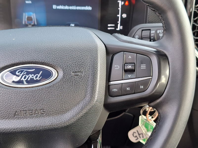 Ford RANGER XLT 4X4 2.0 AUT 2025 - Imagen 12 de 20