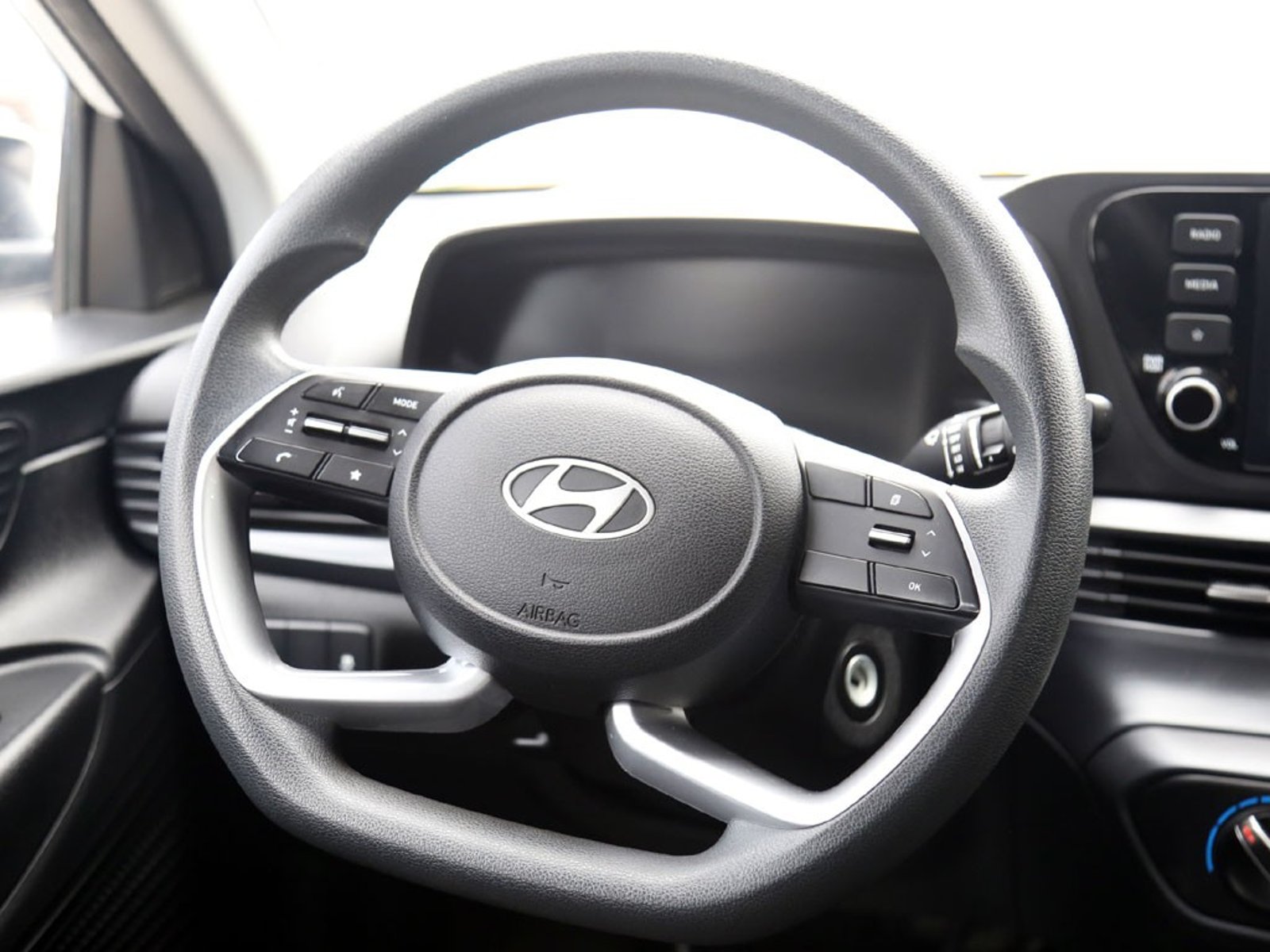 HYUNDAI I20 1.4 BI3 FUNK EDITION MT 2025 - Imagen 11 de 20