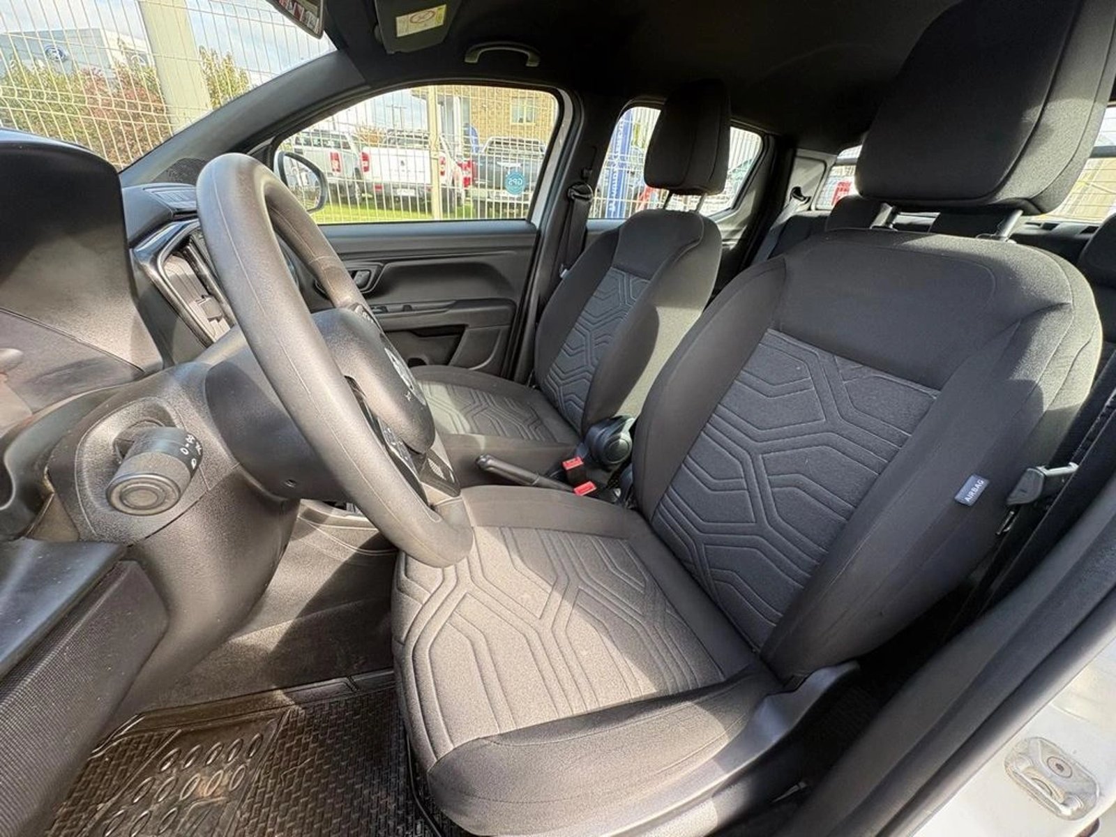 RAM 700 SLT MT BIGHORN 2023 - Imagen 10 de 12