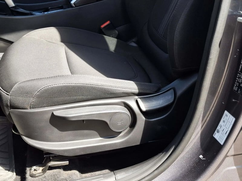 Hyundai TUCSON NX4 2.0 AT PLUS 4WD 2025 - Imagen 14 de 20