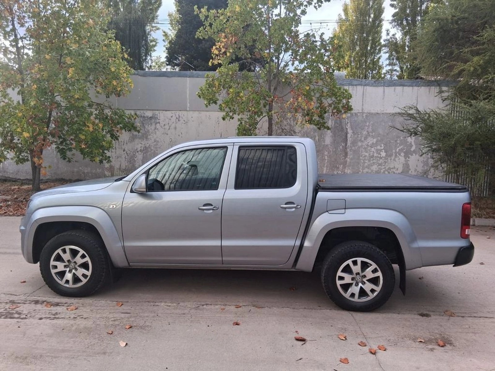 VOLKSWAGEN AMAROK 2.0 DC COMFORTLINE AT 4X4 2023 - Imagen 5 de 15
