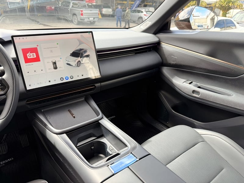 Lynk & Co 08 HALO 08 PHEV 1.5 AUT 4X2 2027 - Imagen 12 de 20