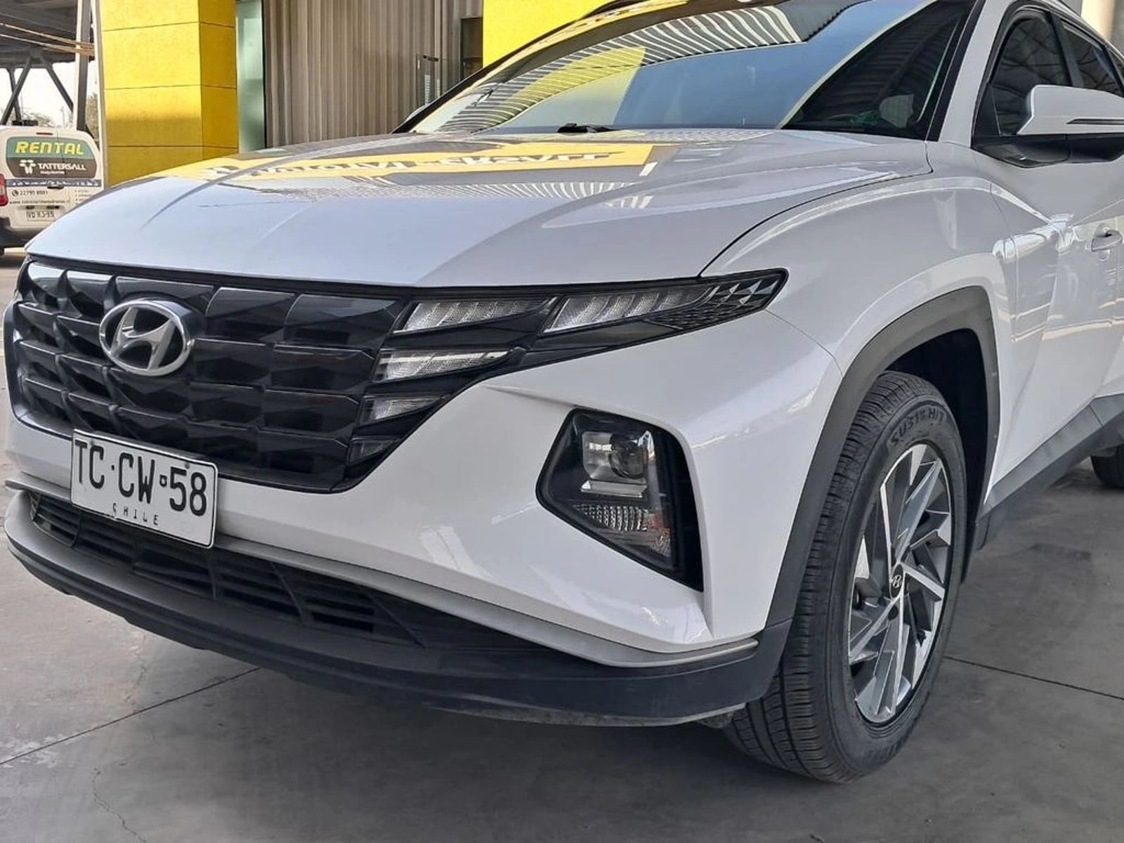 HYUNDAI TUCSON 2.0 NX4 PLUS 4X2 AT 2024 - Imagen 11 de 20